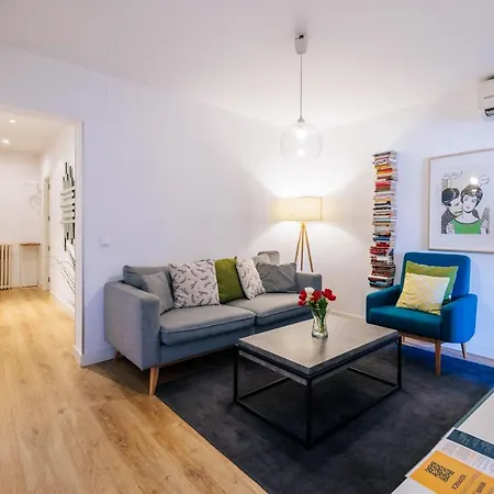 Mi Casa En Madrid- Spacious Apartments Callao Gran Via Exterior photo