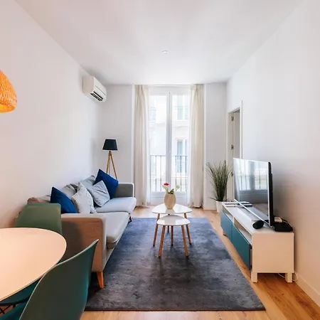 Mi Casa En Madrid- Spacious Apartments Callao Gran Via Exterior photo