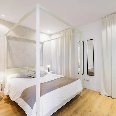 Mi Casa En Madrid- Spacious Apartments Callao Gran Via Room photo
